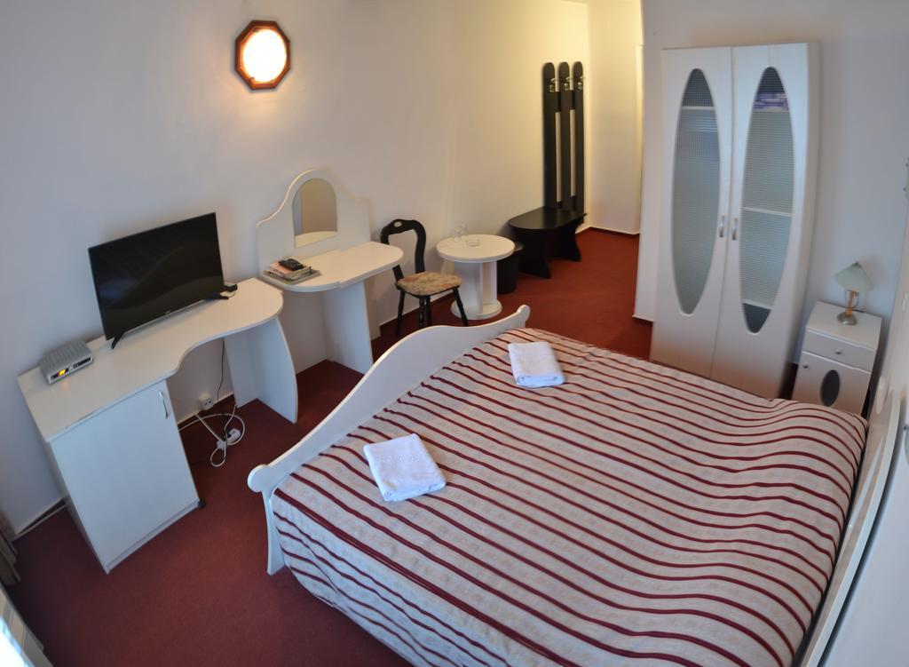 Hotel Marion Padurea Rotunda*** Reghin Room photo